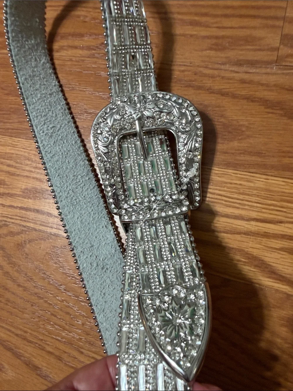 Buckle Women's 100% Genuine Leather Silver Rhinestone Embellished Metallic Belt